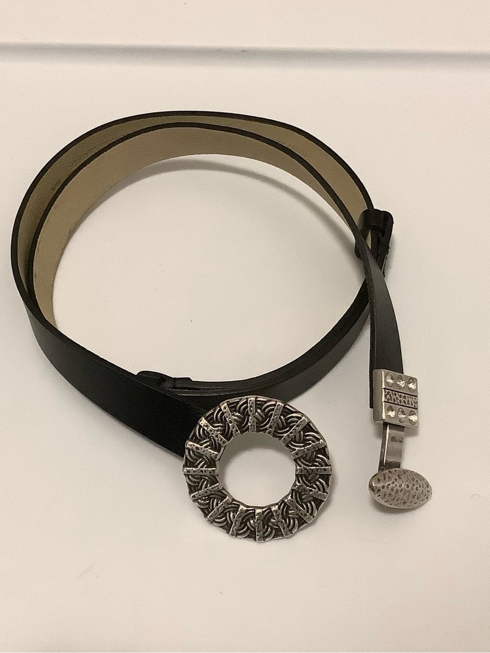 Chico’s  Wmns Leather Adjustable Belt Boho Western ~43 7/8” End to End 1” Wide